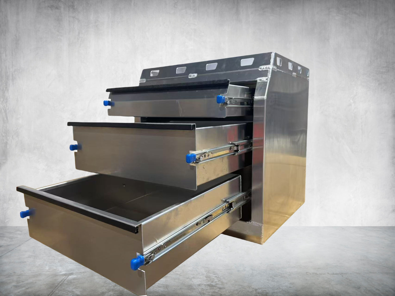 Aluminium 3 Drawer Unit