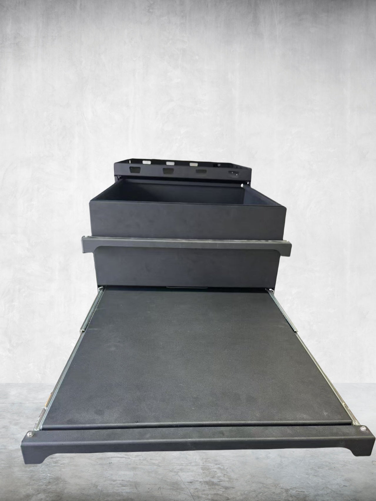 Aluminium Drawer with Cutting Board Black